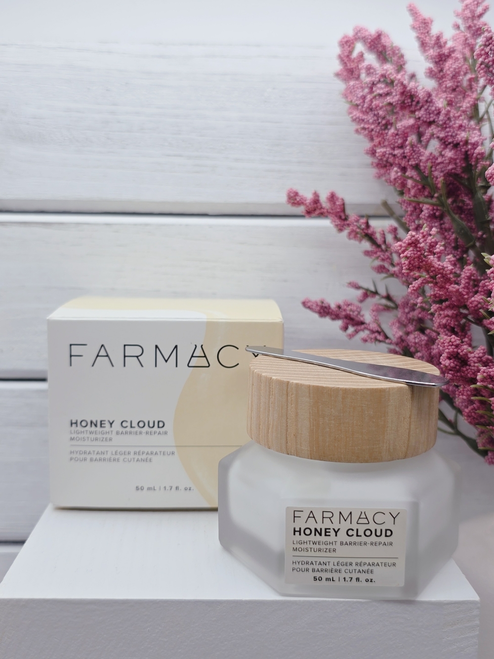 Farmacy Honey Cloud Lightweight Barrier-Repair Moisturizer